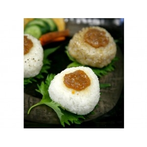 国産麦麹生みそ(角カップ入)